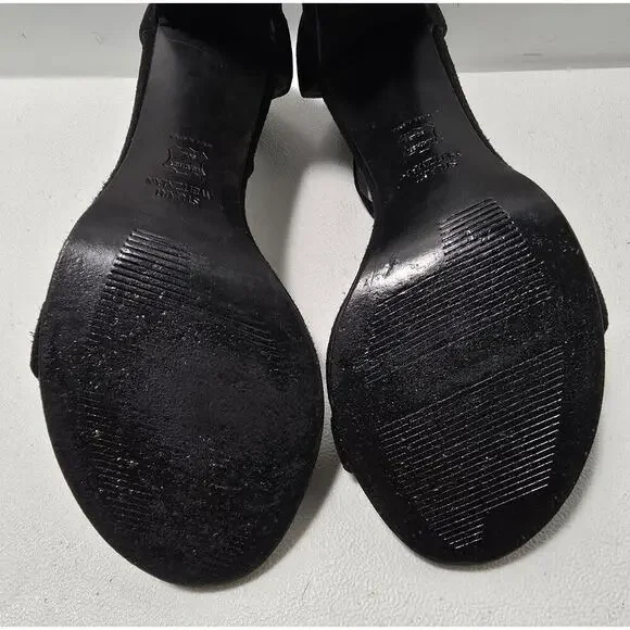 Stuart Weitzman Nearly Nude Black Suede Heels Size 7 wide - Picture 9 of 11